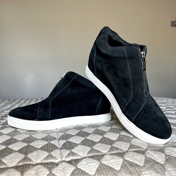 Blondo Black Suede Zipper Front Hidden Heel Waterproof Sneaker Shoes Size 8.5 - Picture 4 of 15